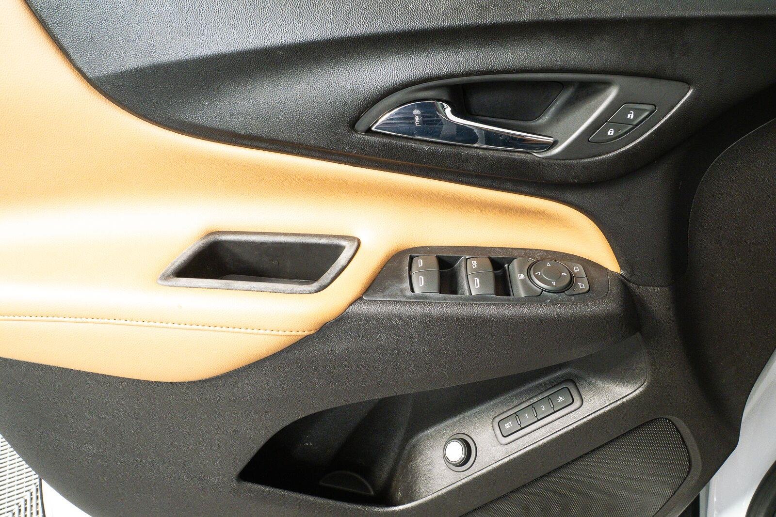 Used 2018 Summit White Chevrolet Premier image 6