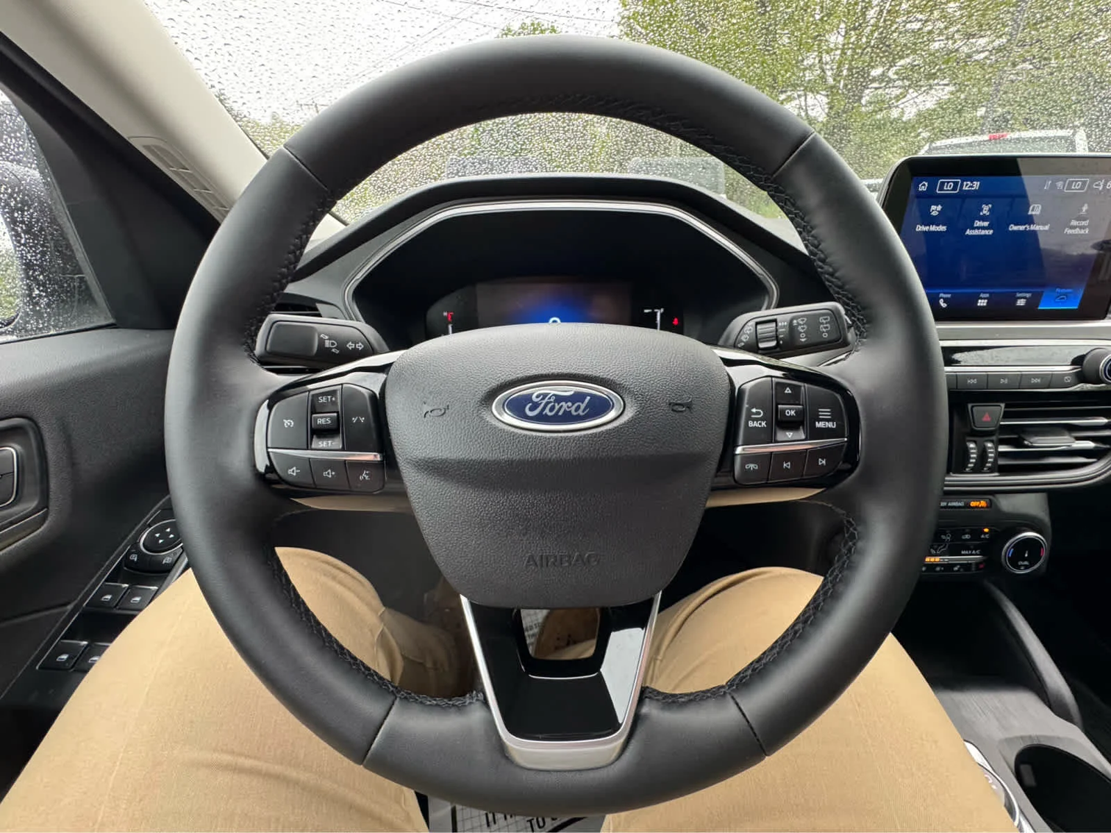 Certified Used 2025 Space Silver Metallic Ford Active image 17