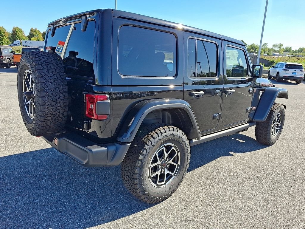 New 2027 Black Clearcoat Jeep Rubicon image 4