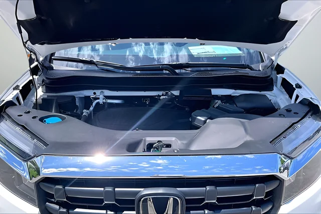 New 2026 Platinum White Pearl Honda RTL image 11