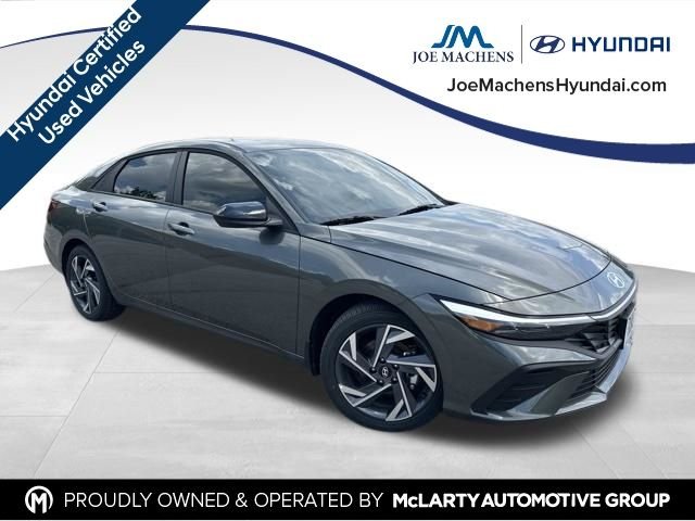 Certified Used 2025 Gray Hyundai SEL Sport image 4