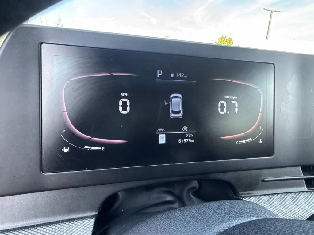 Used 2023 Black Kia LX image 19