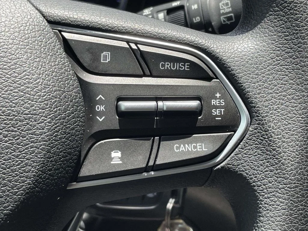 Used 2019 Brown Hyundai SE image 20
