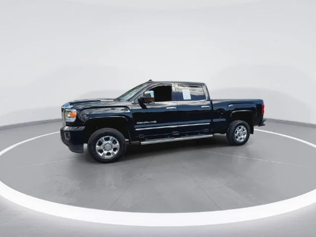 Used 2019 Black GMC Denali image 6