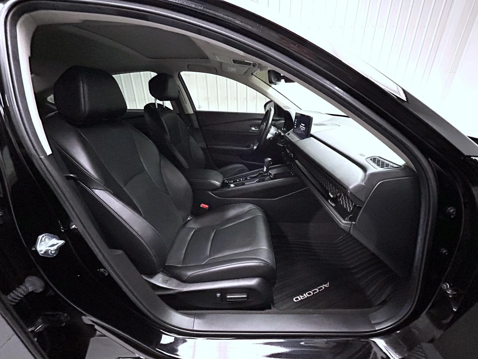 Used 2024 Black Honda Touring image 15