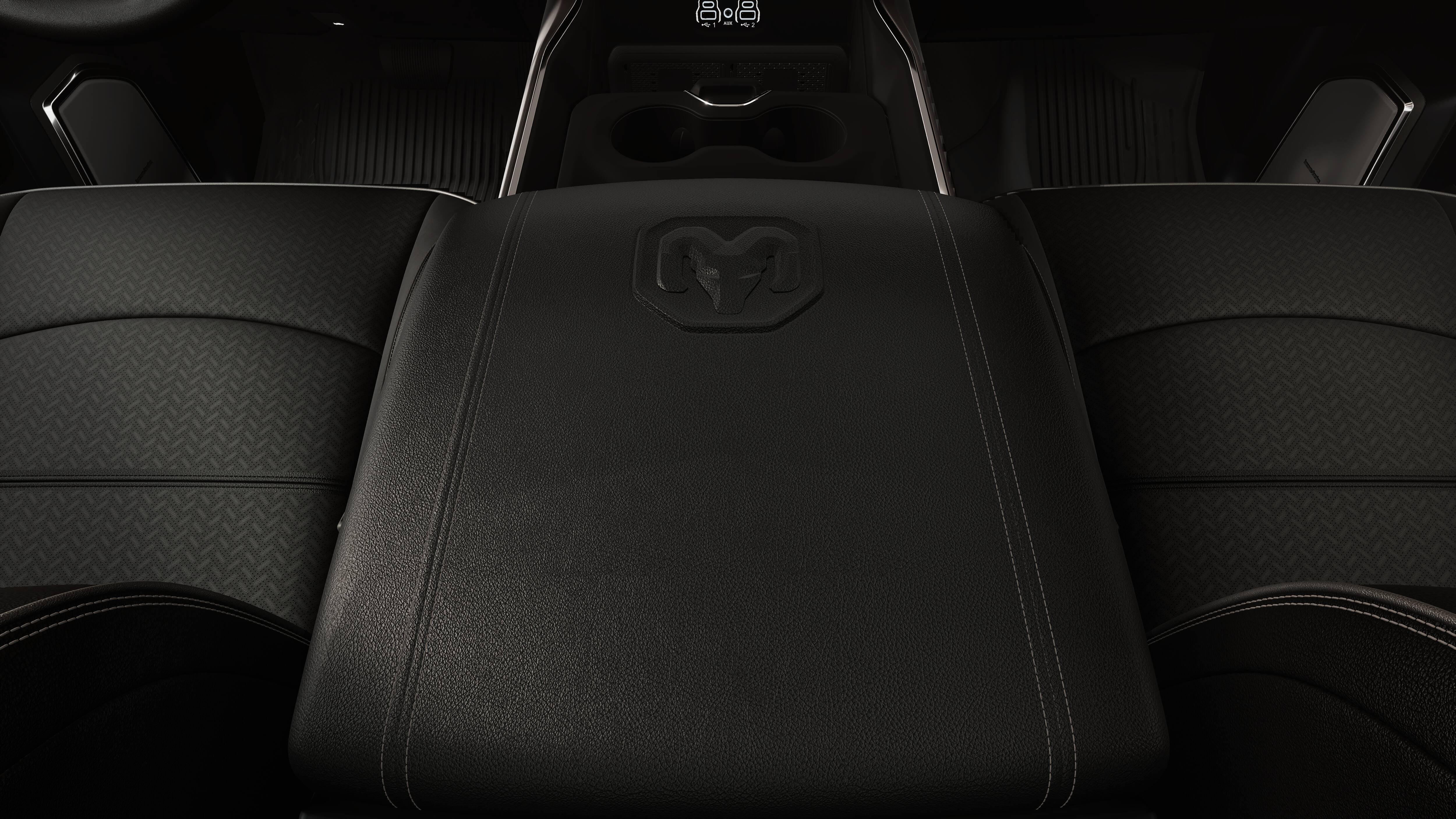 New 2026 Diamond Black Crystal Pearl-Coat Exterior Paint RAM LARAMIE image 16