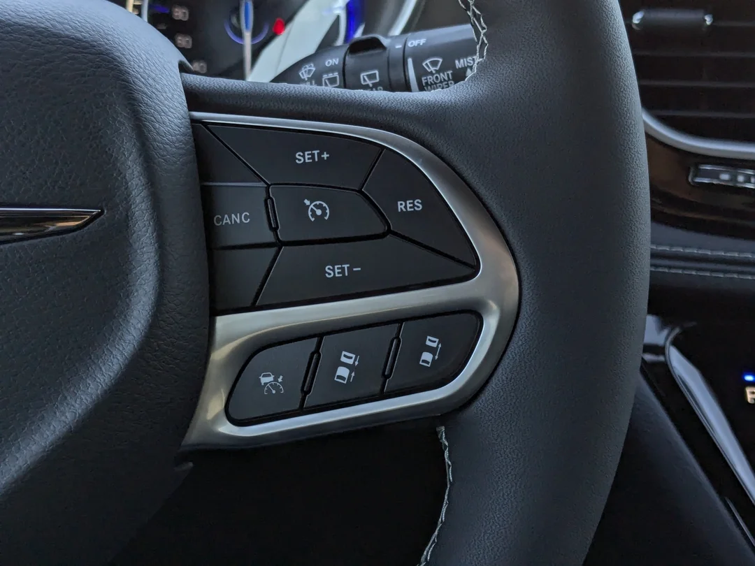 New 2026 Black Chrysler Select - - AWD - Rear DVD - 360 Degree Camera - Power Sliding Doors & More! image 18