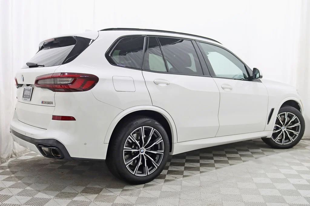 2022 BMW X5 M50i - Photo 8