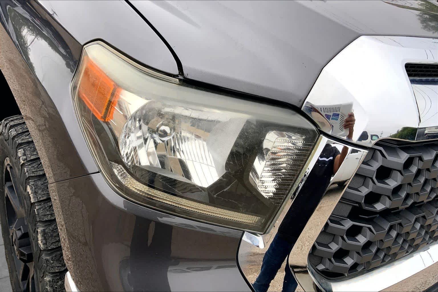 Used 2019 Magnetic Gray Metallic Toyota SR5 image 27