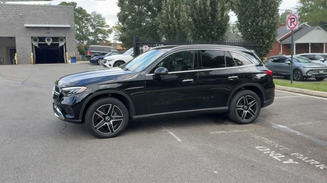 Used 2026 Black Mercedes-Benz GLC 300 image 7