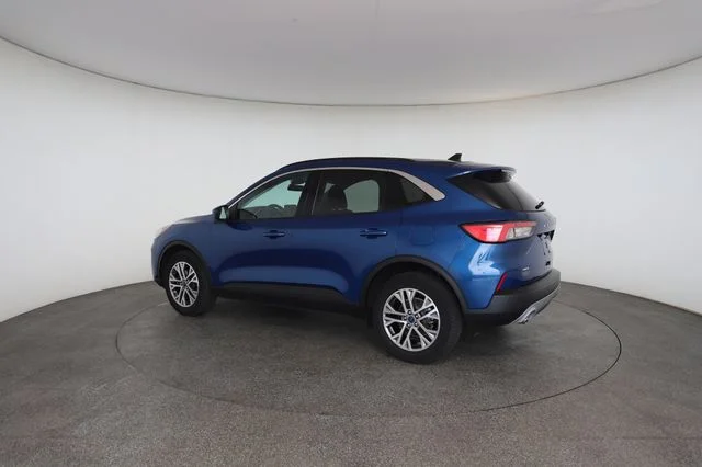Used 2022 Blue Ford SEL image 10