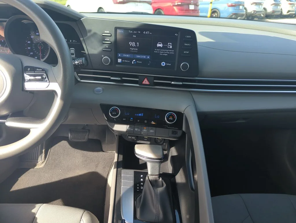 Used 2023 Red Hyundai SEL image 25