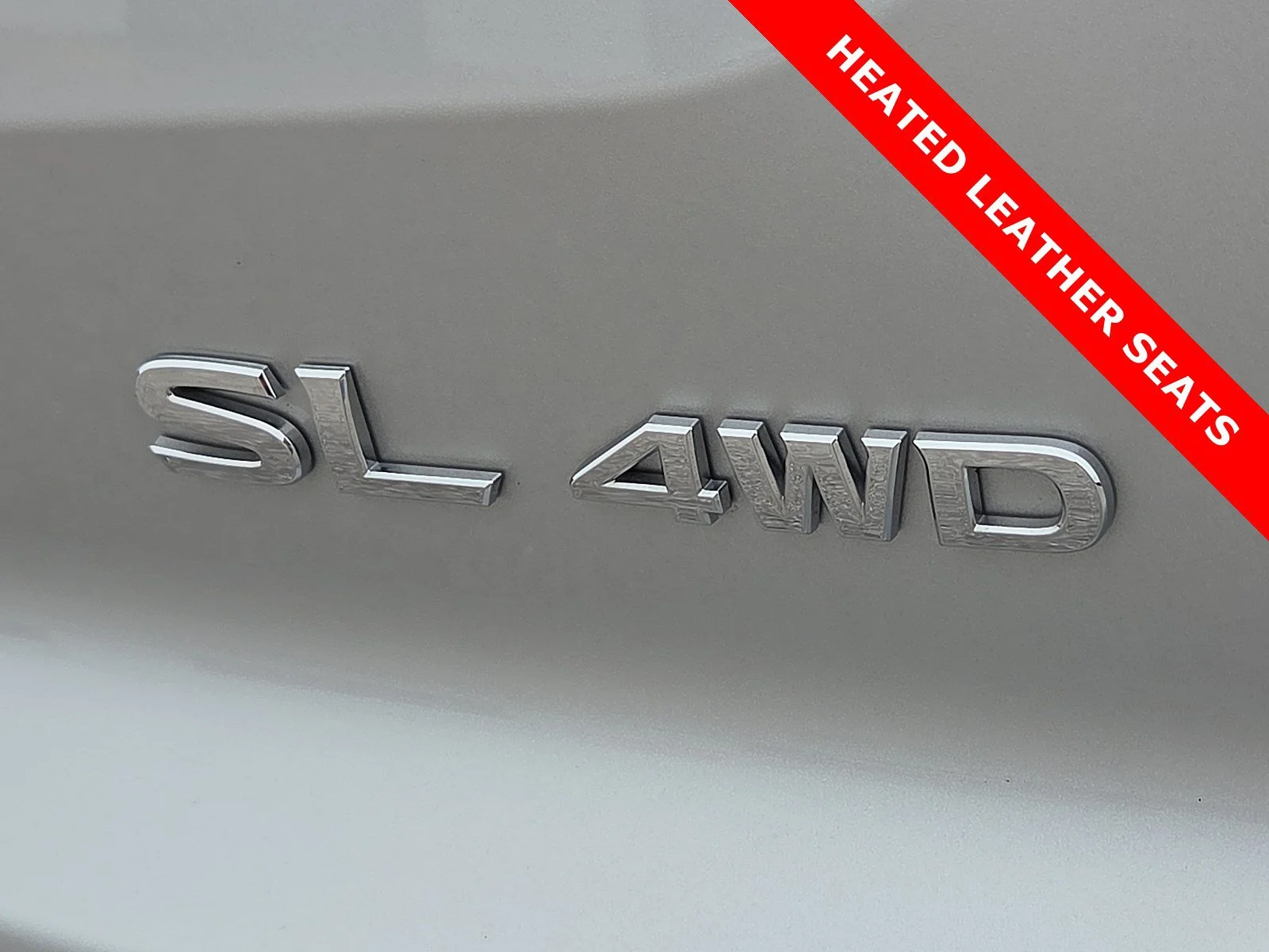 Used 2025 Brilliant Silver Metallic Nissan SL image 8