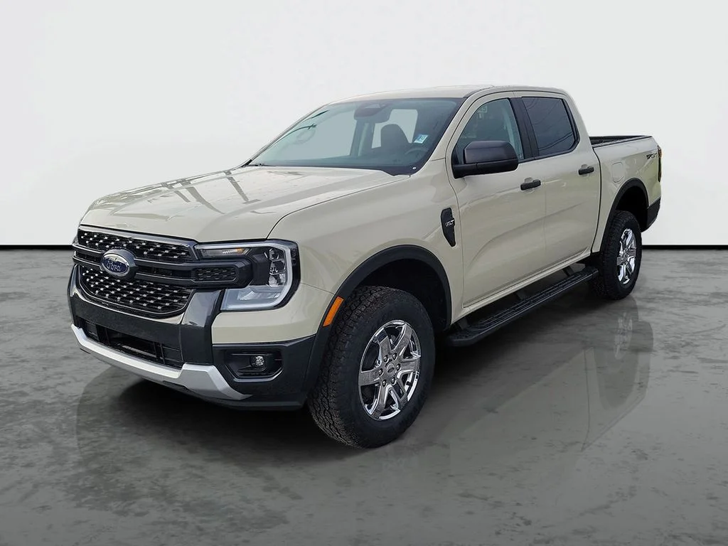 New 2026 Desert Sand Ford XLT image 5