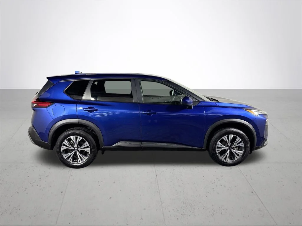 Used 2023 Blue Nissan SV image 5