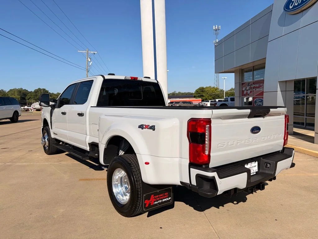 New 2026 Avalanche Ford F-350® XL image 2