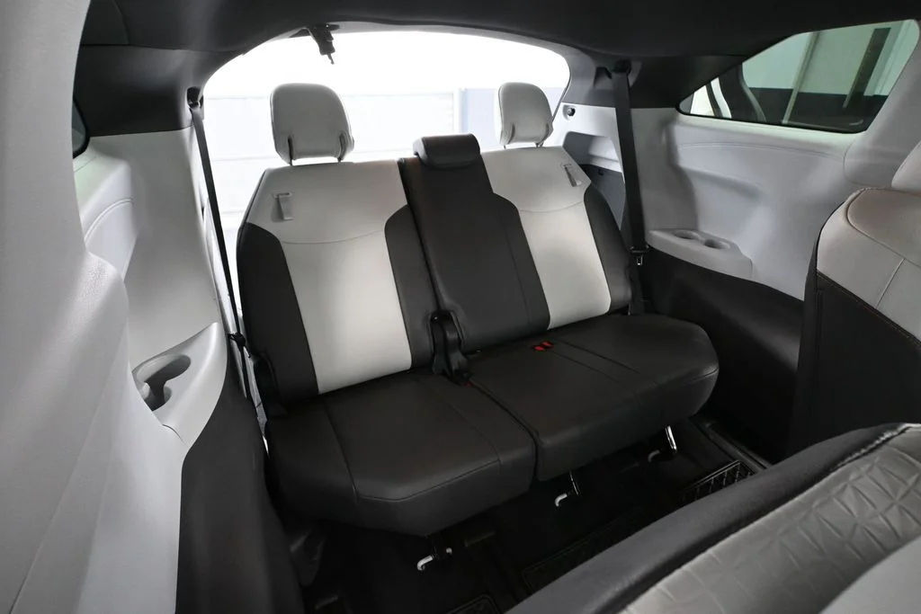 2024 Toyota Sienna XSE - Photo 42
