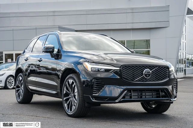 2026 Volvo XC60 Plug-In Hybrid T8 Plus
