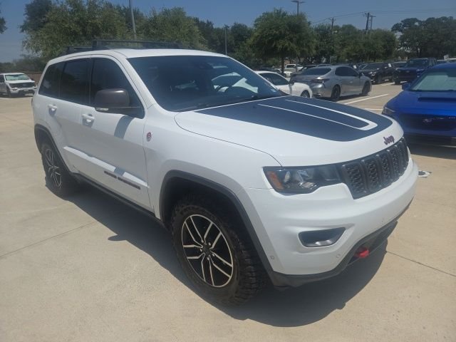 Used 2020 White Jeep Trailhawk image 1