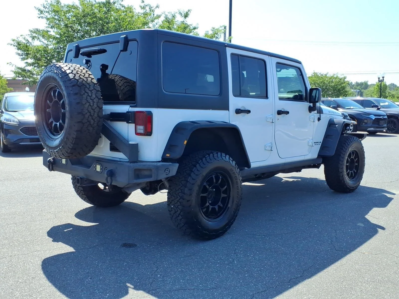 Used 2017 Bright White Clearcoat Jeep Rubicon image 2