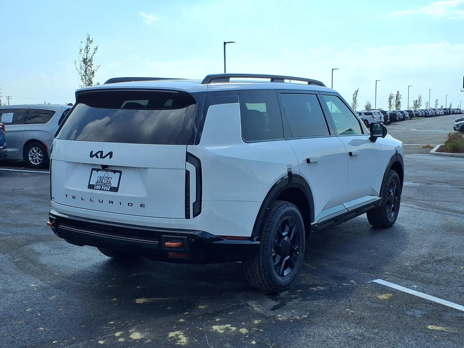 New 2027 Glacial White Pearl Kia X-Pro SX Prestige image 17