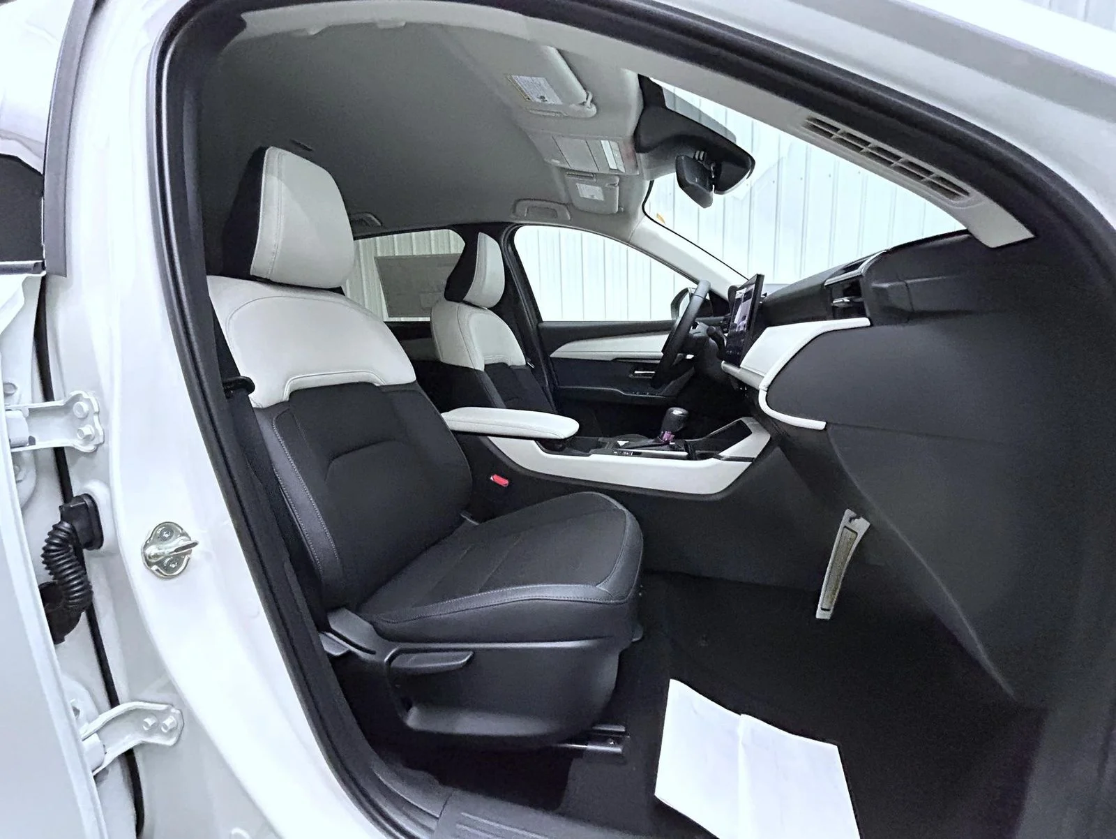 New 2026 Rhodium White Metallic Mazda 2.5 S Select AWD image 15