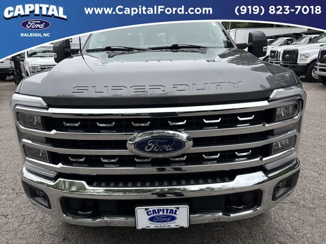 Used 2023 Gray Ford Lariat image 10