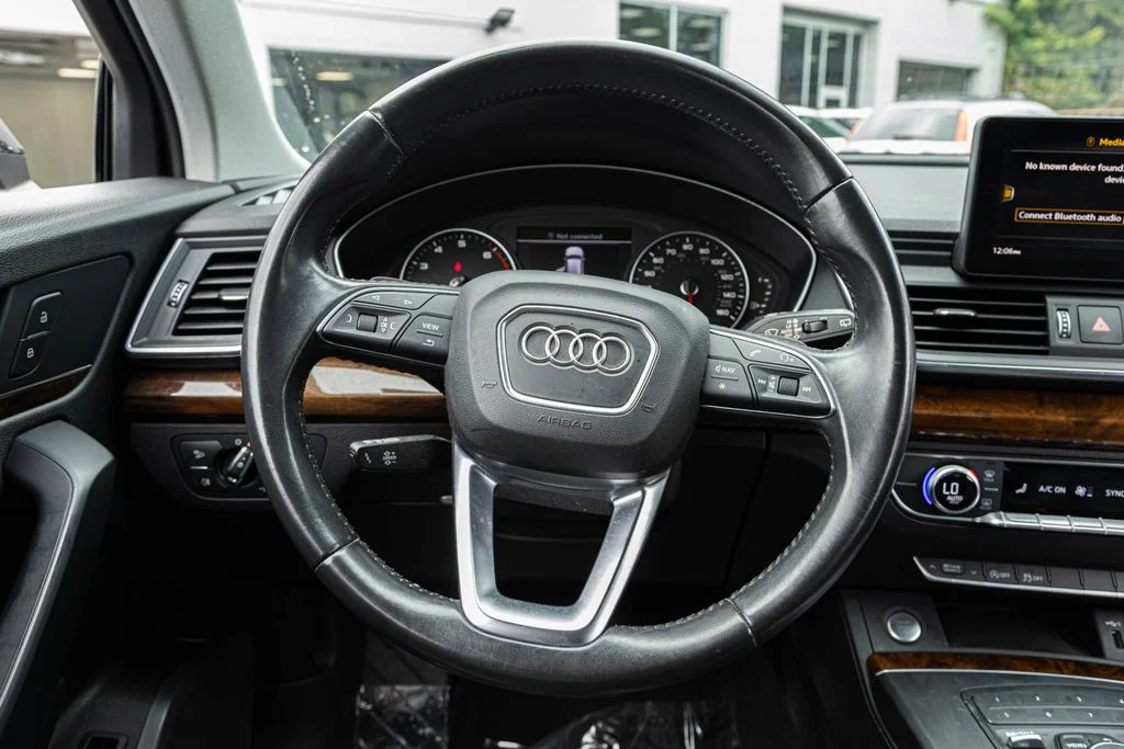 Used 2018  Audi 2.0T Premium image 11