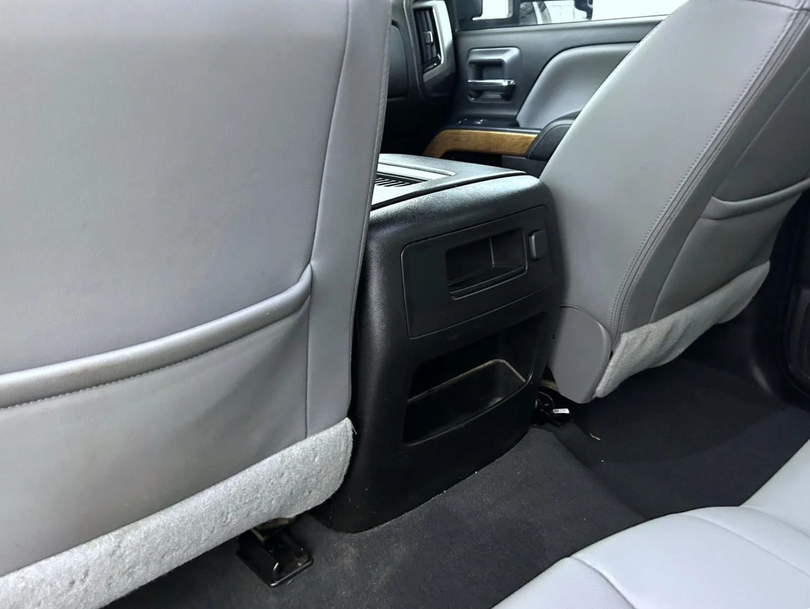 Used 2019 Silver Chevrolet LTZ image 21