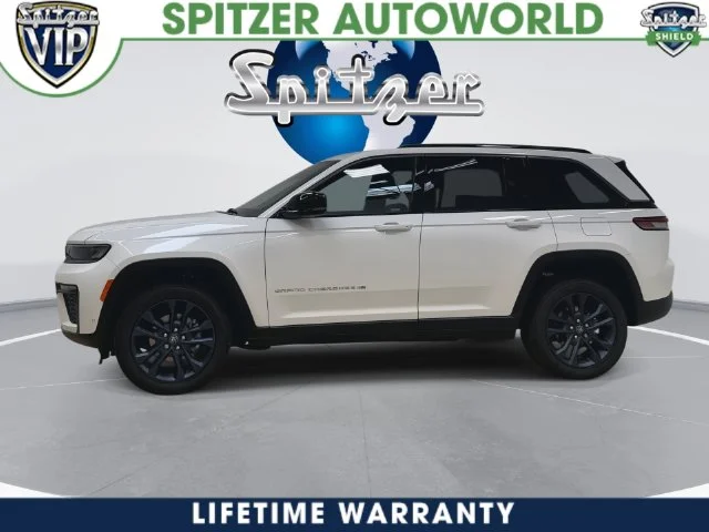 New 2026 Bright White Clear-Coat Exterior Paint Jeep Limited image 9