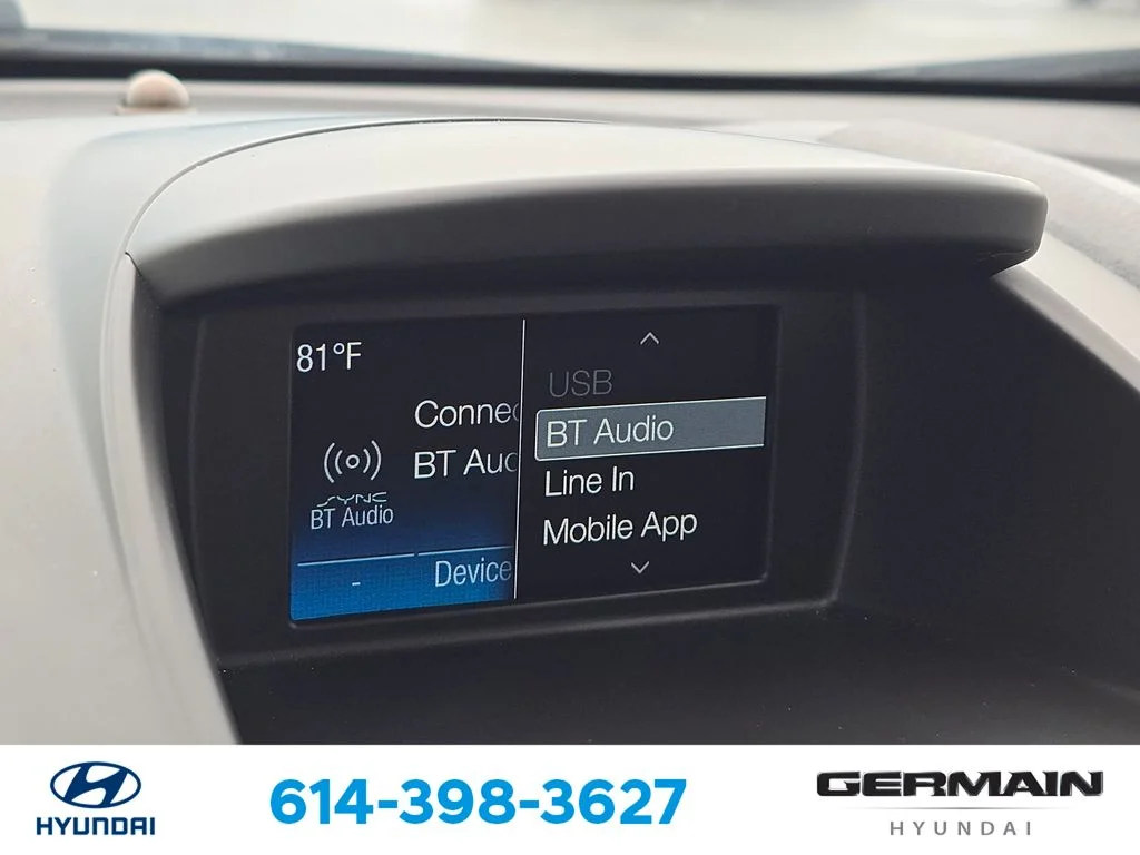 Used 2019 Gray Ford SE image 29