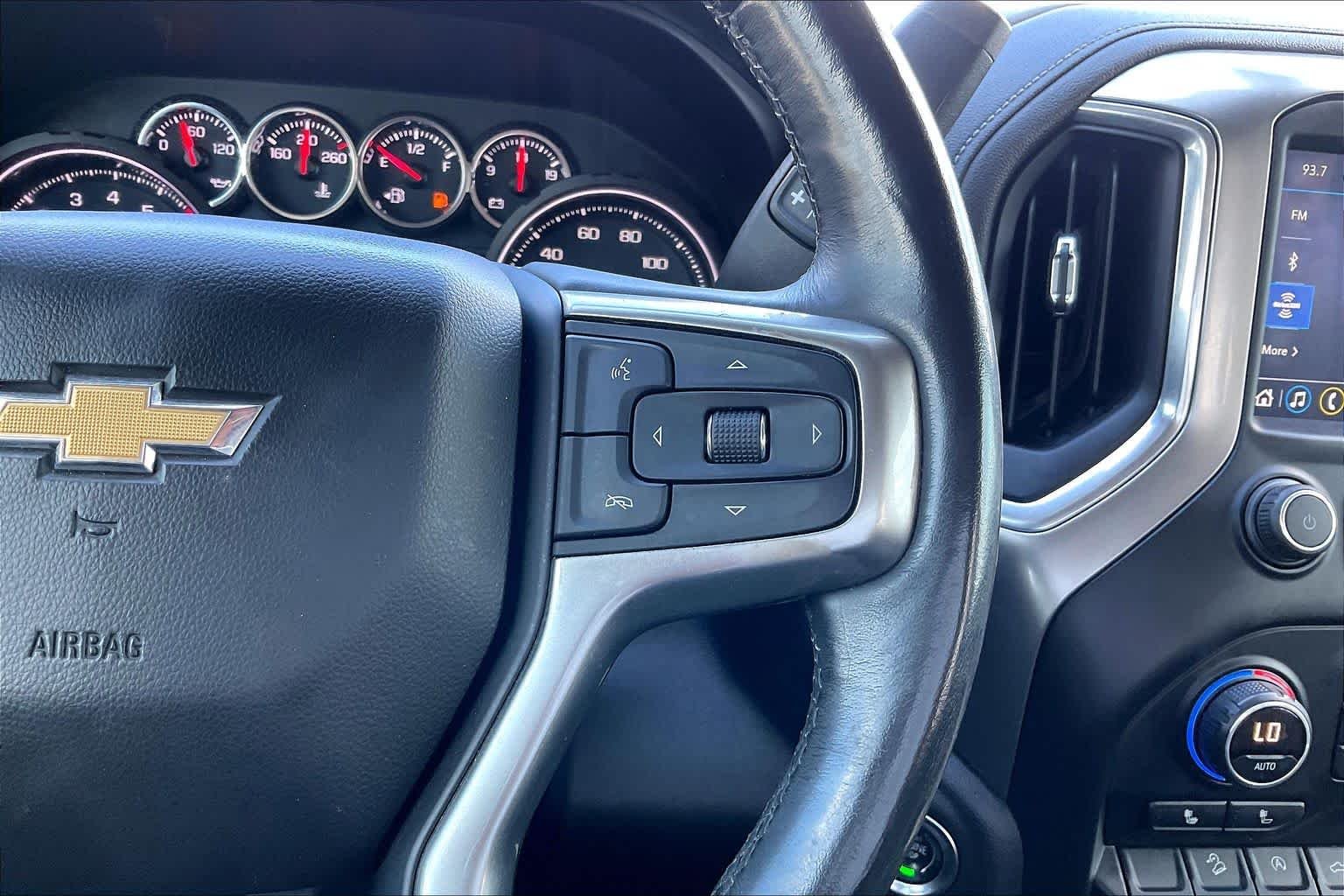 Used 2019 Summit White Chevrolet LT image 24