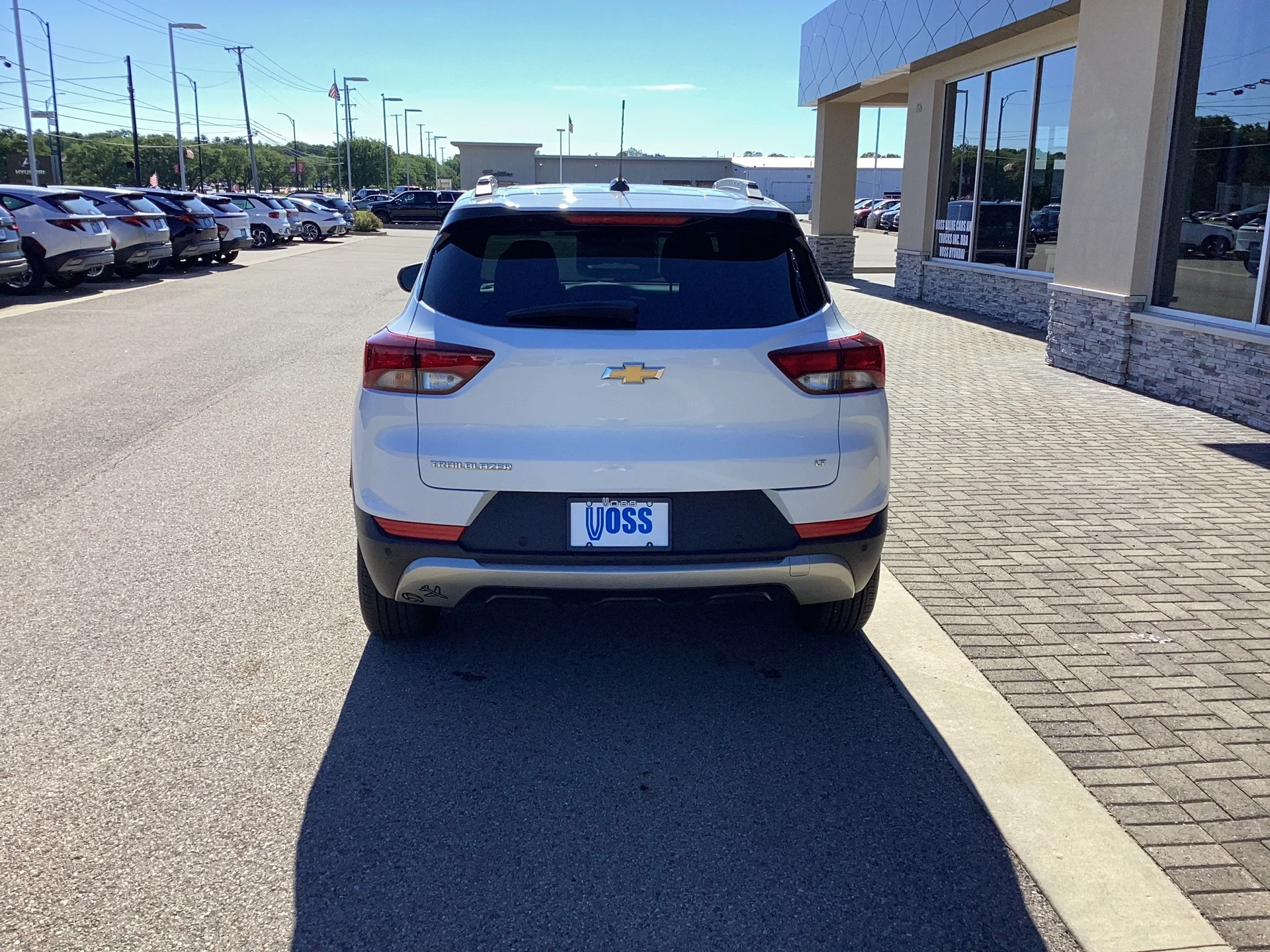 Used 2021 Summit White Chevrolet LT image 5
