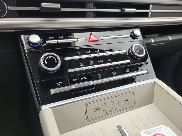 New 2026 Black Hyundai SE FWD image 20