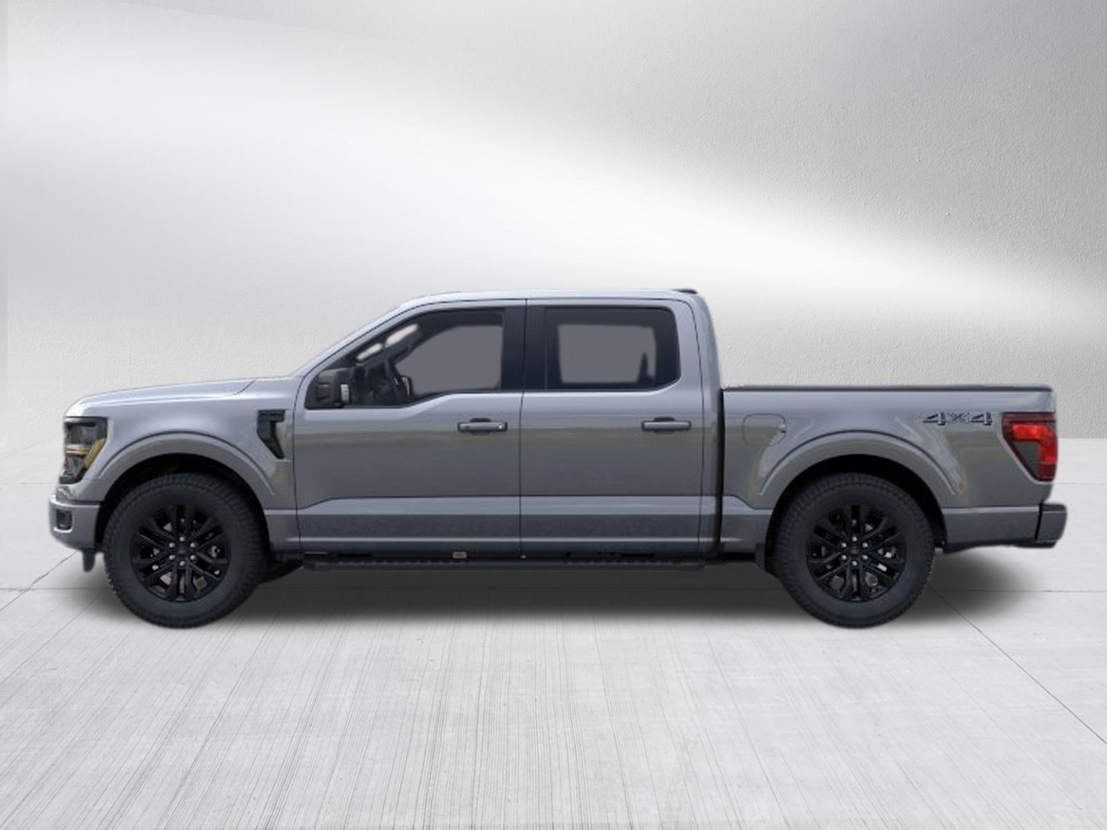 New 2026 Carbonized Gray Metallic Ford XLT image 5