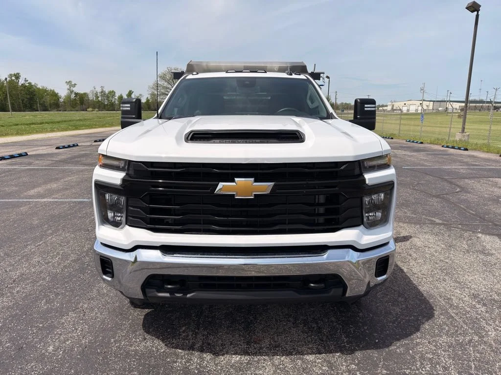 New 2025 Summit White Chevrolet Work Truck image 14
