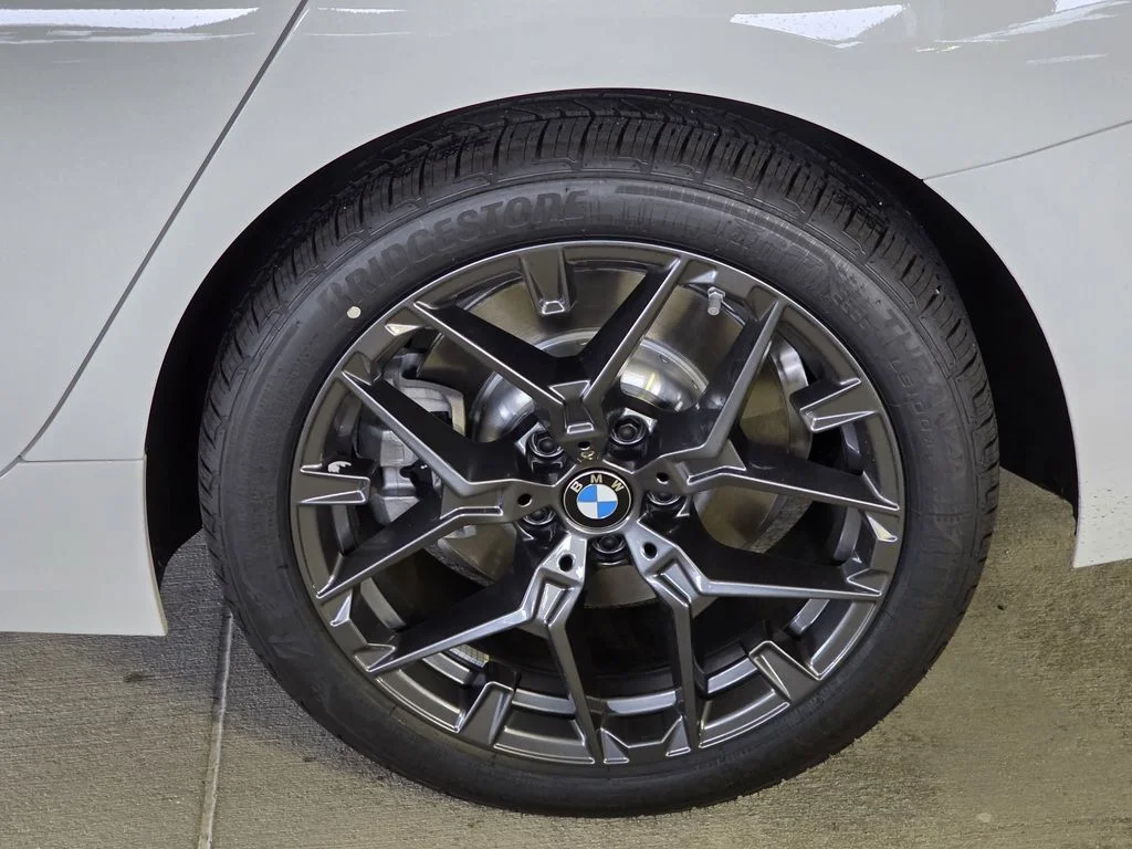 New 2026 Alpine White BMW 330i image 5