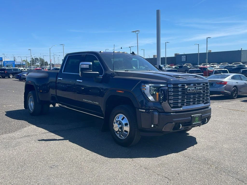 2024 GMC Sierra Denali Ultimate 4WD Crew Cab Long Box DR's photo