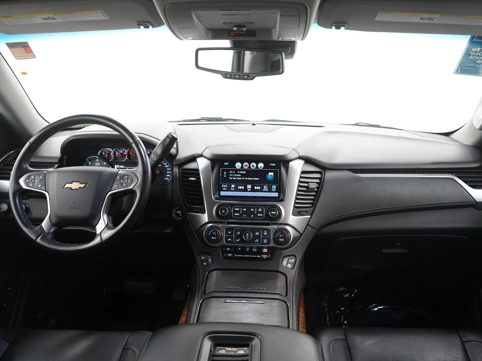 Used 2018 Silver Ice Metallic Chevrolet Premier image 14