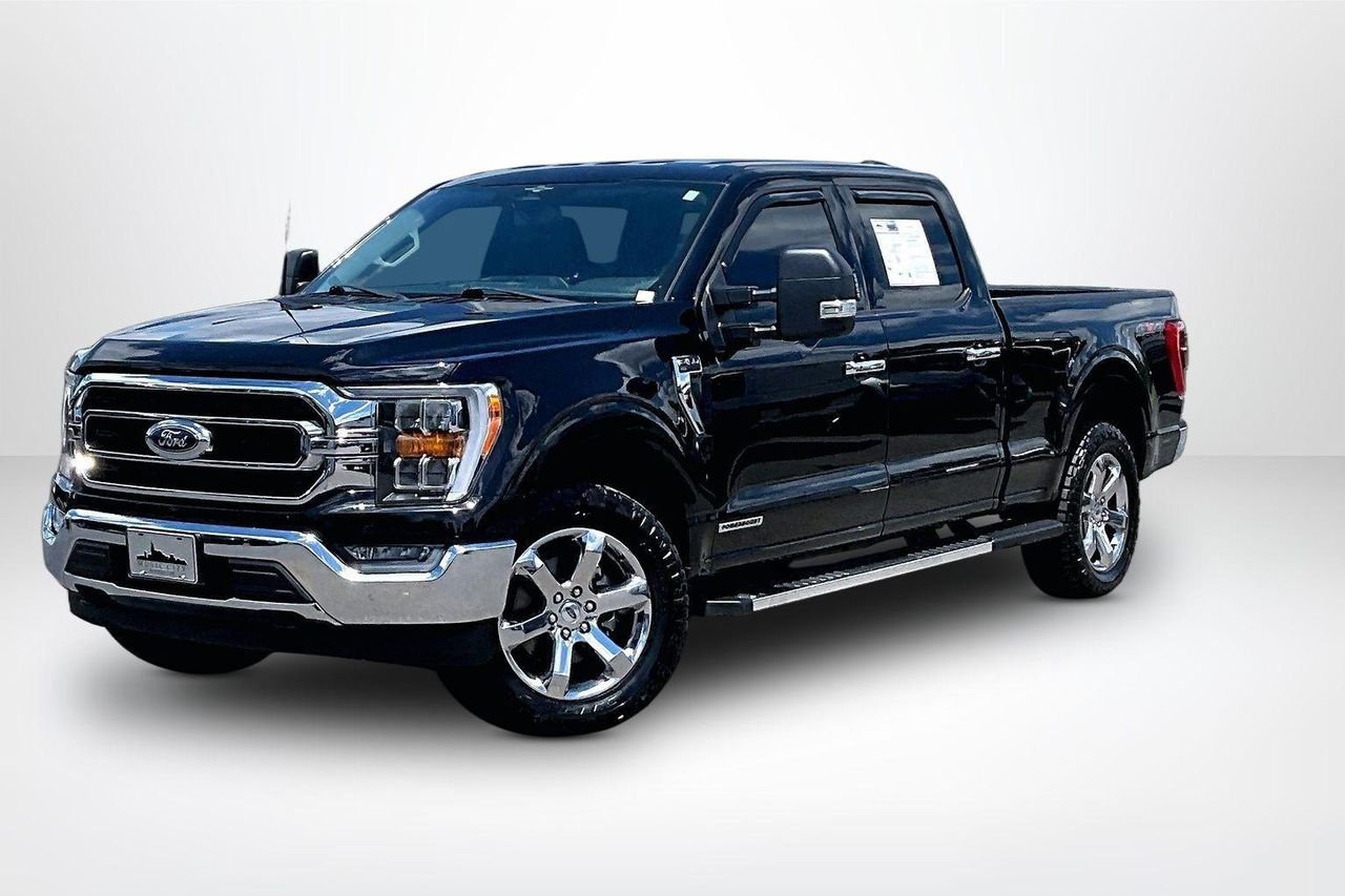 Used 2023 Agate Black Metallic Ford XLT image 3