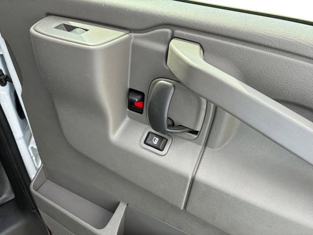 2026 Chevrolet Express Cargo Work Van - Photo 14
