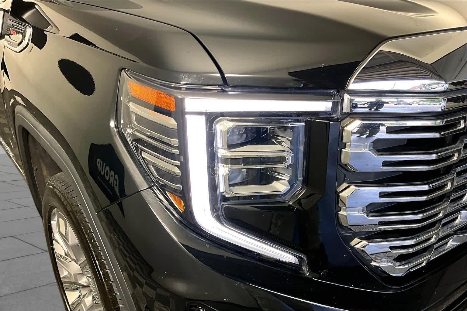 Certified Used 2025 Onyx Black GMC Denali image 27