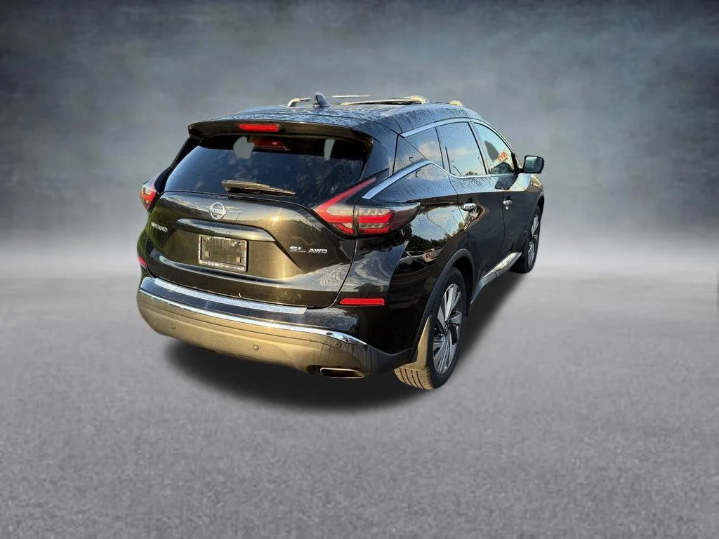 Used 2019 Black Nissan SL image 5