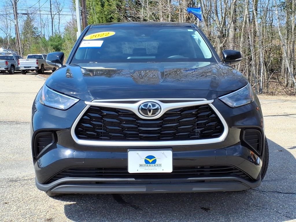 Certified Used 2022 Midnight Black Metallic Toyota L image 8