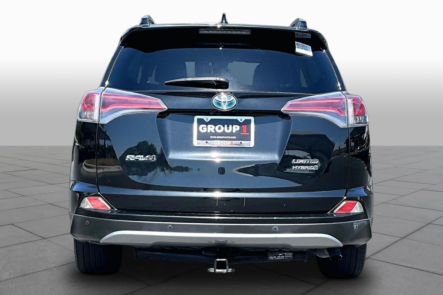 Used 2017 Black Sand Pearl Toyota Limited image 5