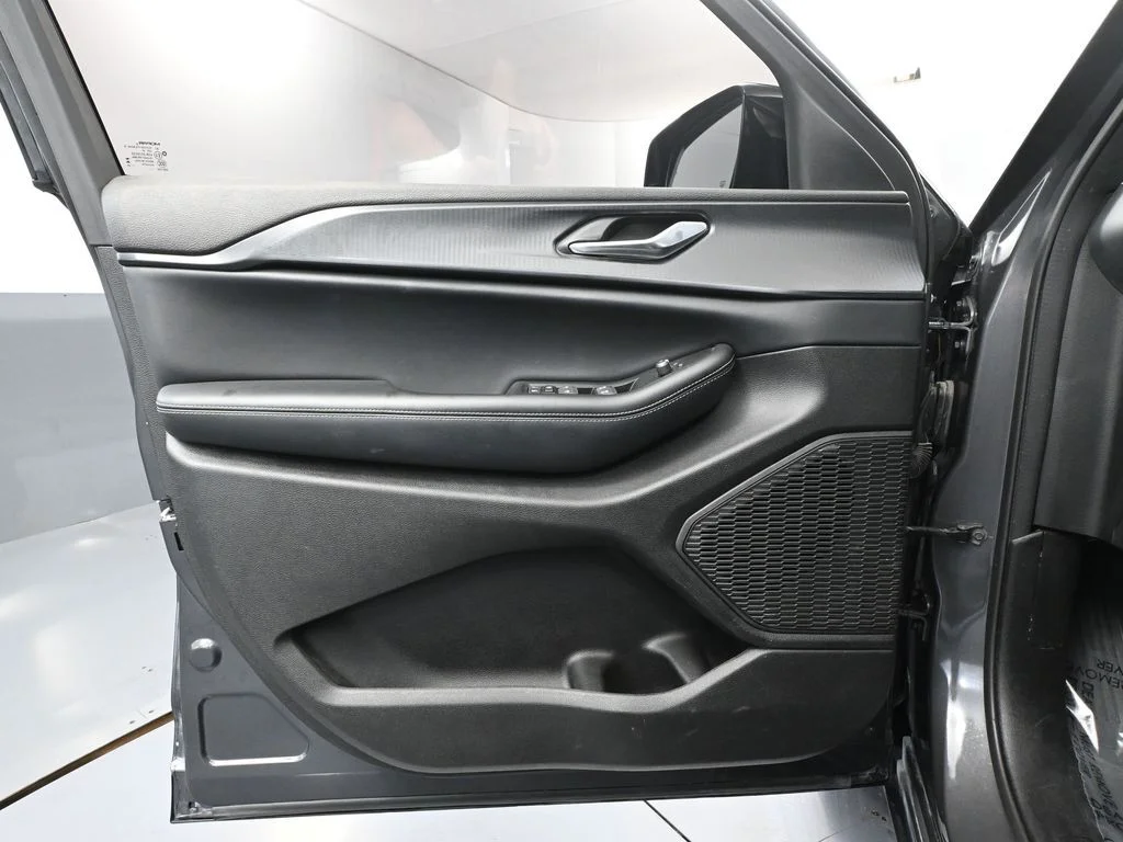 2024 Jeep Grand Cherokee Altitude - Photo 20
