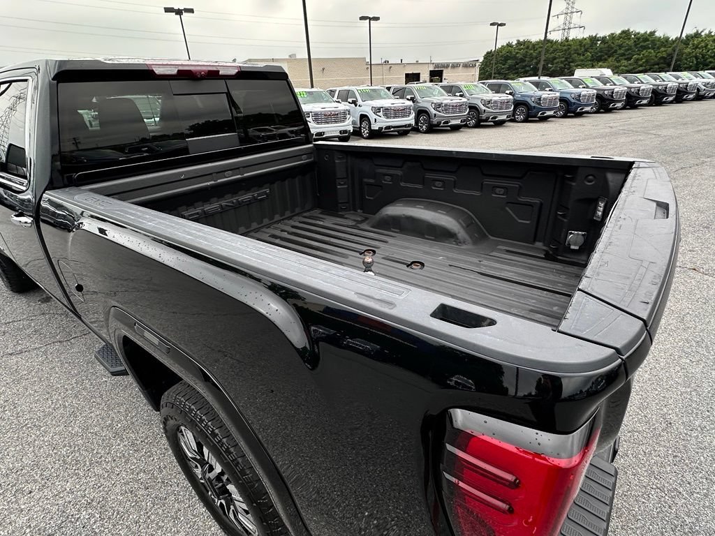 Used 2024 Onyx Black GMC Denali image 46