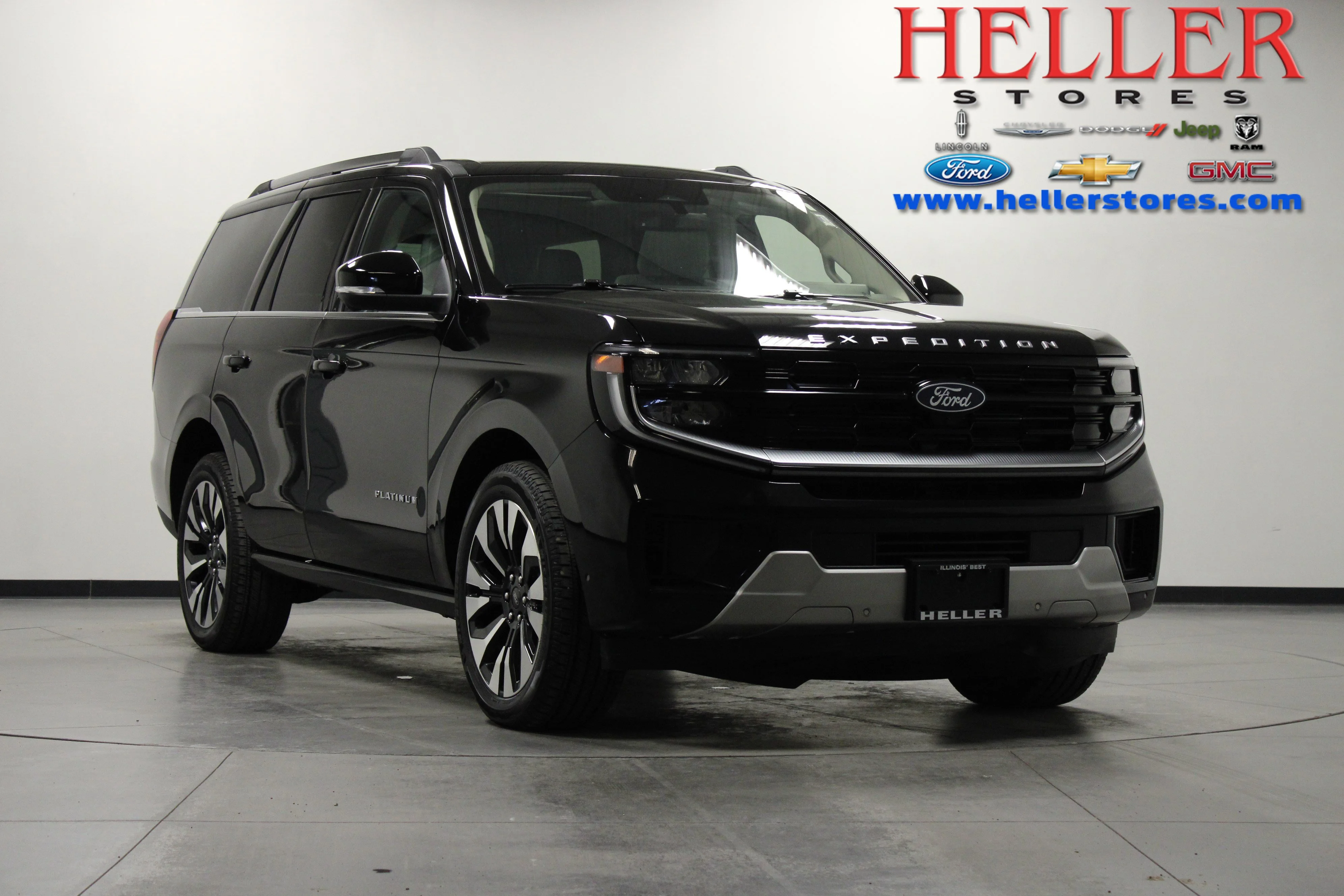 Used 2025 Black Metallic Ford Platinum image 1