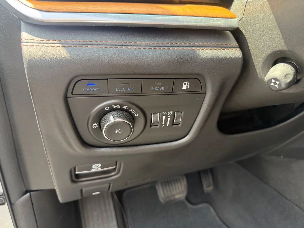Certified Used 2023 Silver Jeep Summit Reserve 4xe image 18