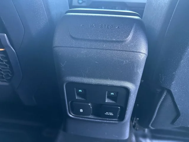 Used 2023 Silver Ford Badlands image 24